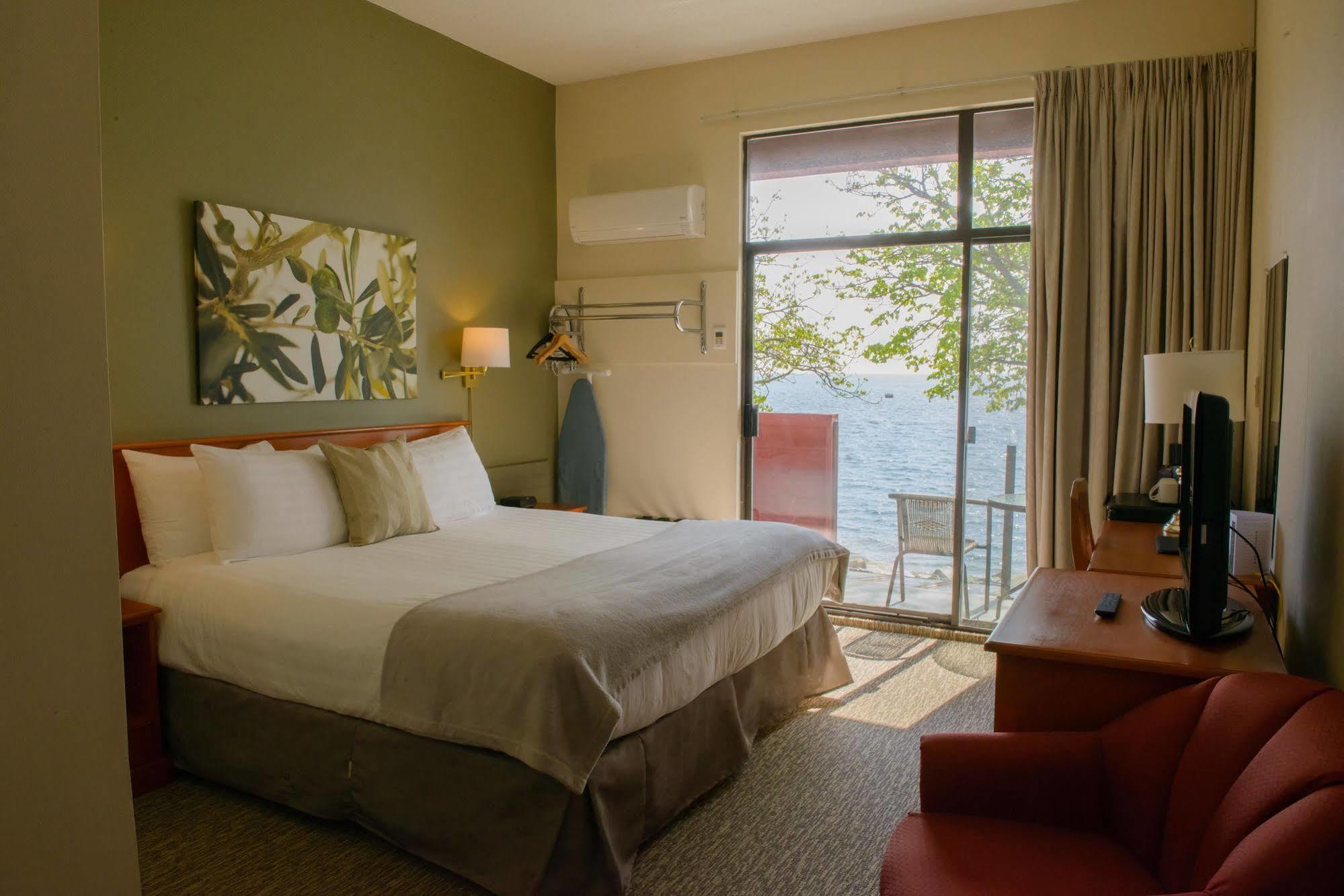 Driftwood Inn Sechelt Luaran gambar
