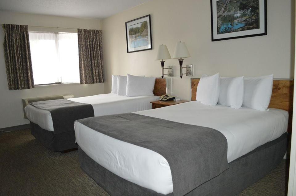 Driftwood Inn Sechelt Luaran gambar