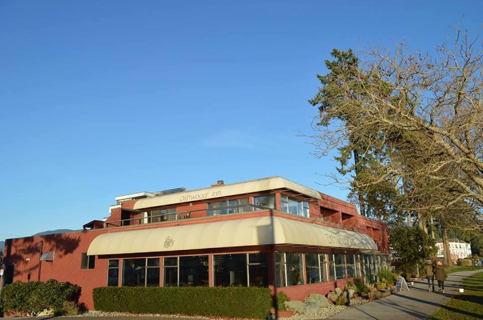 Driftwood Inn Sechelt Luaran gambar